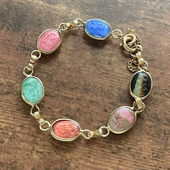 Vintage Scarab Bracelet Art Glass Gold Tone Egyptian Revival 1970s Boho Cabochon - Picture 9 of 12